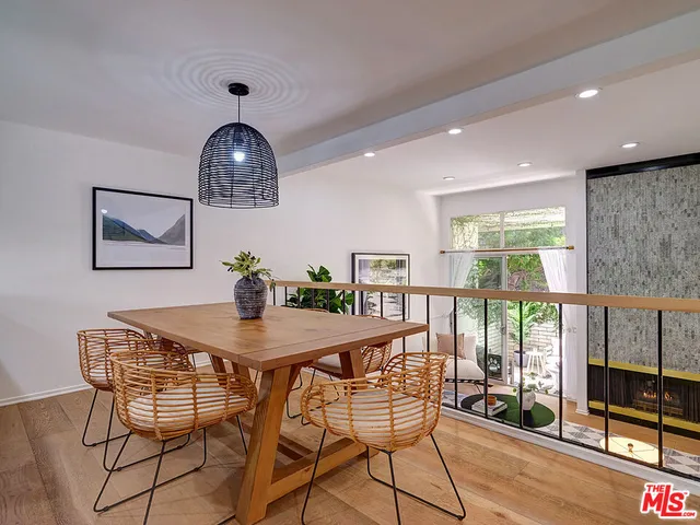 $1,298,000 | 4776 La Villa Marina, Unit D, Marina del Rey, CA 90292