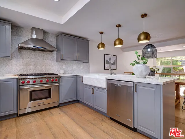 $1,298,000 | 4776 La Villa Marina, Unit D, Marina del Rey, CA 90292