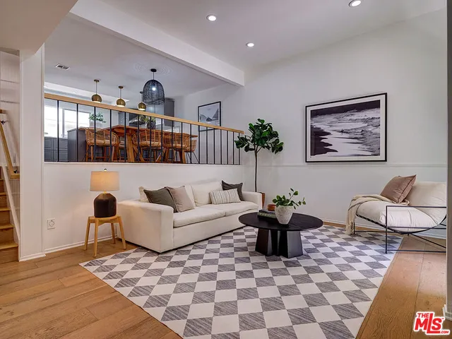 $1,298,000 | 4776 La Villa Marina, Unit D, Marina del Rey, CA 90292