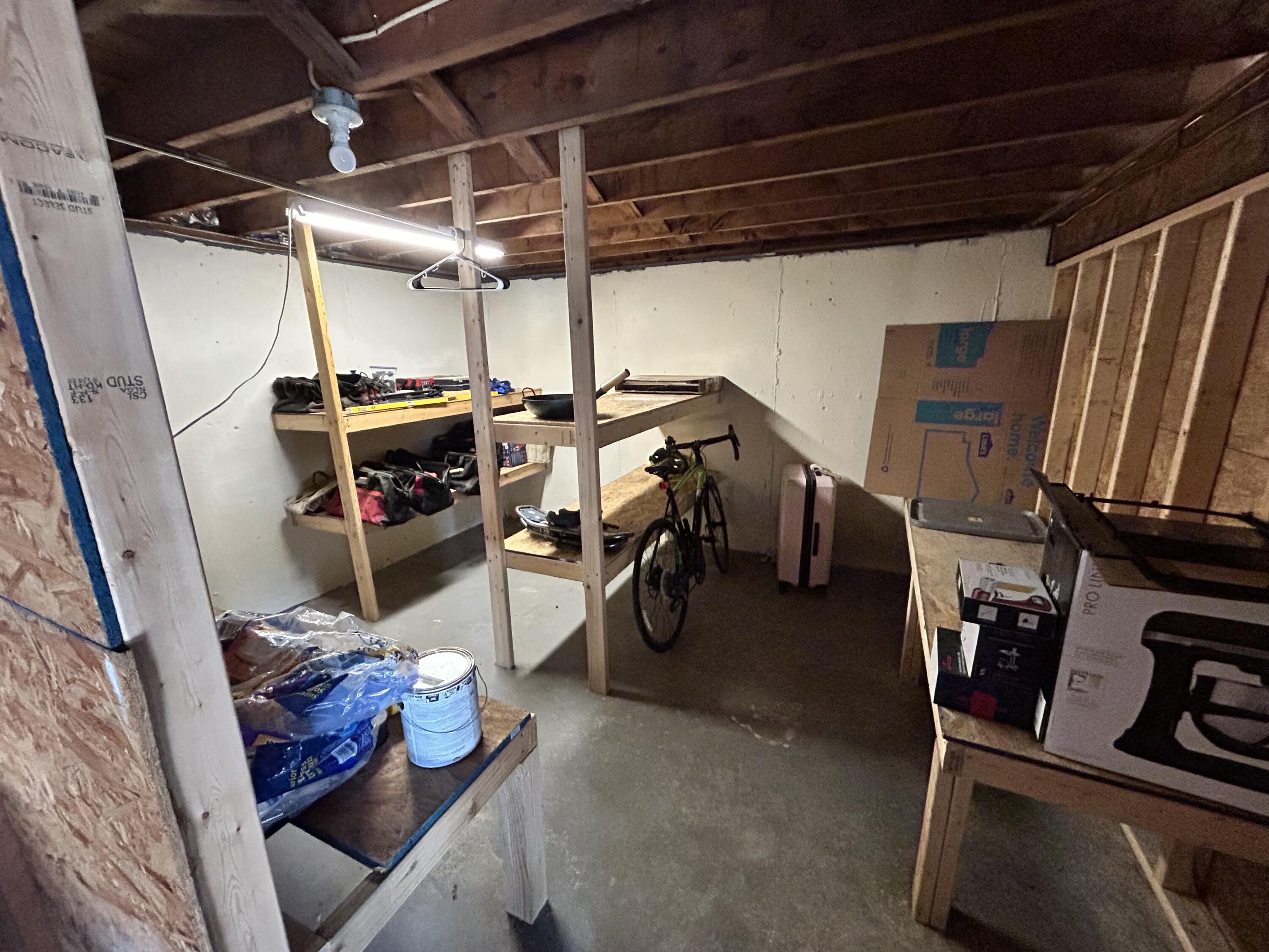 490 Main Street Thomaston, ME 04861 - Photo 26 of 27 IMG_1940