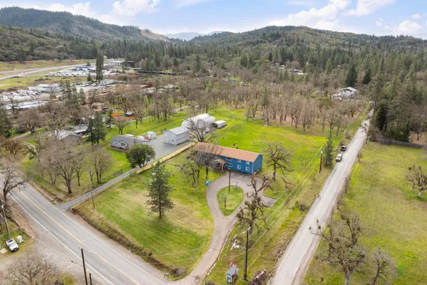 $460,000 | 3361 Camp Joy Road, Grants Pass, OR 97526