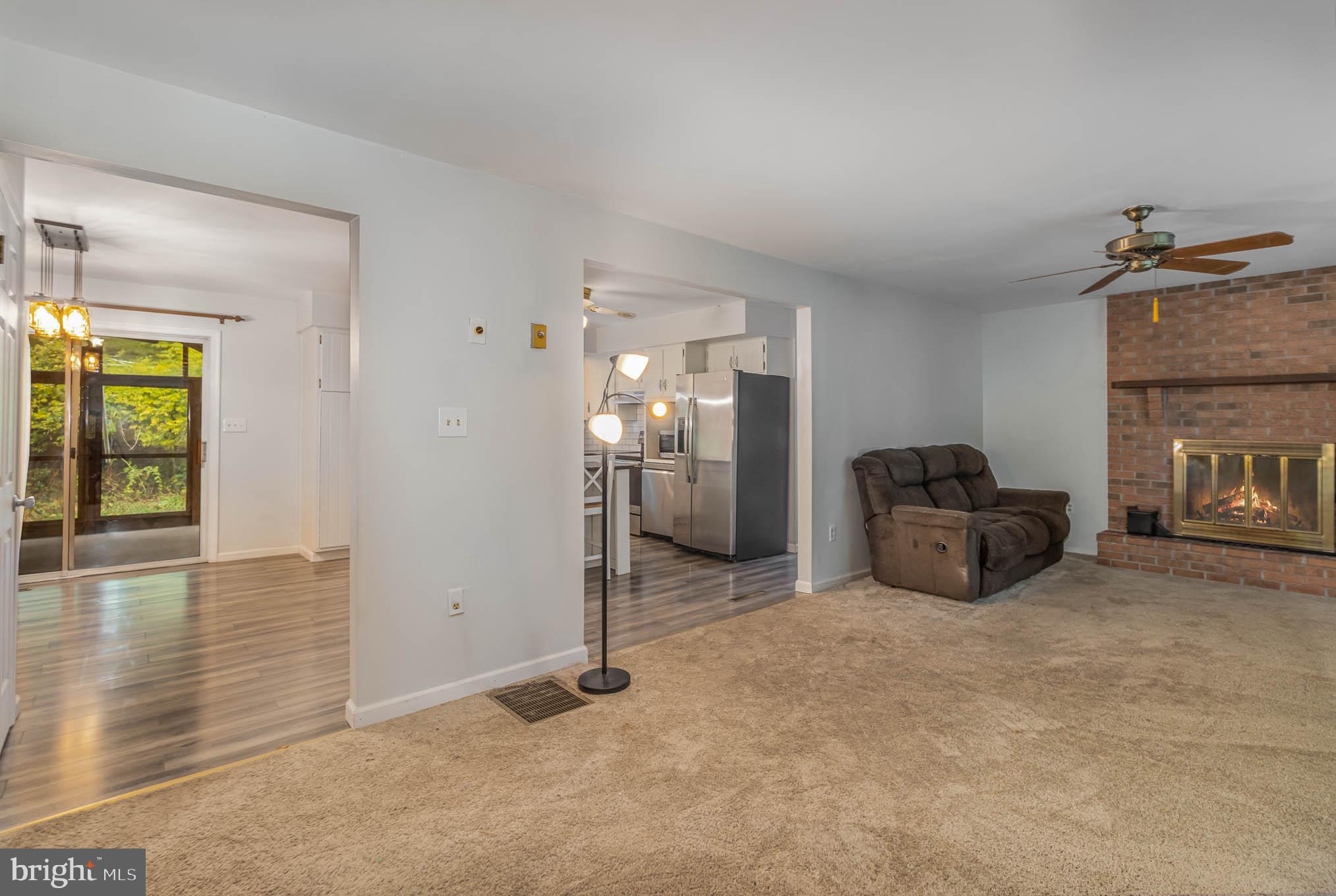 125 Mountainview Road Shermans Dale, PA 17090 - Photo 6 of 29 Living Room