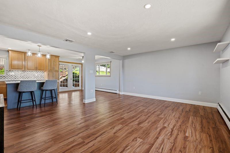 142 Wray Large Road Clairton, PA 15025 - Photo 7 of 33 Gallery Image 7