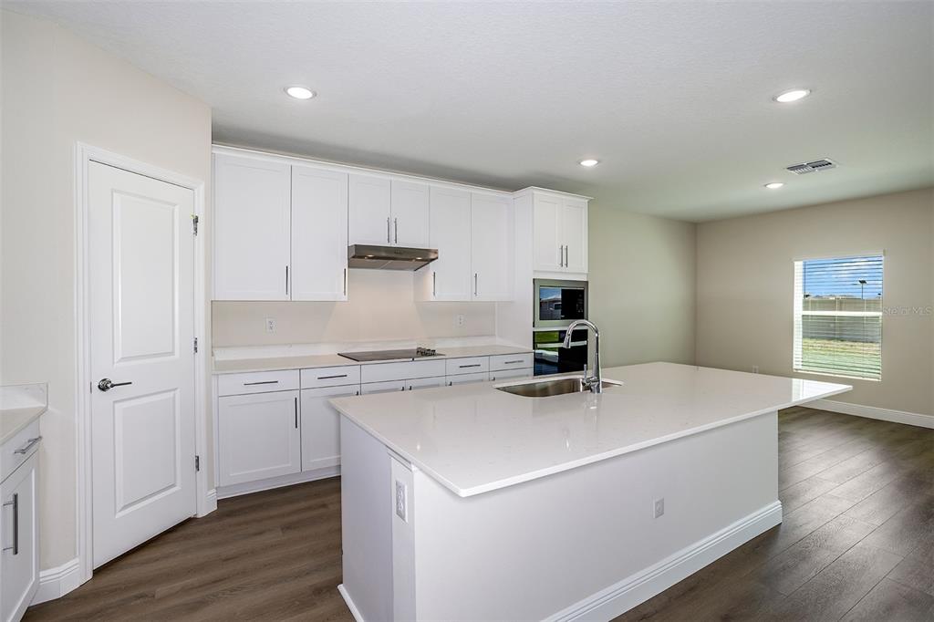 9859 Govreau Road Wesley Chapel, FL 33545 - Photo 9 of 27