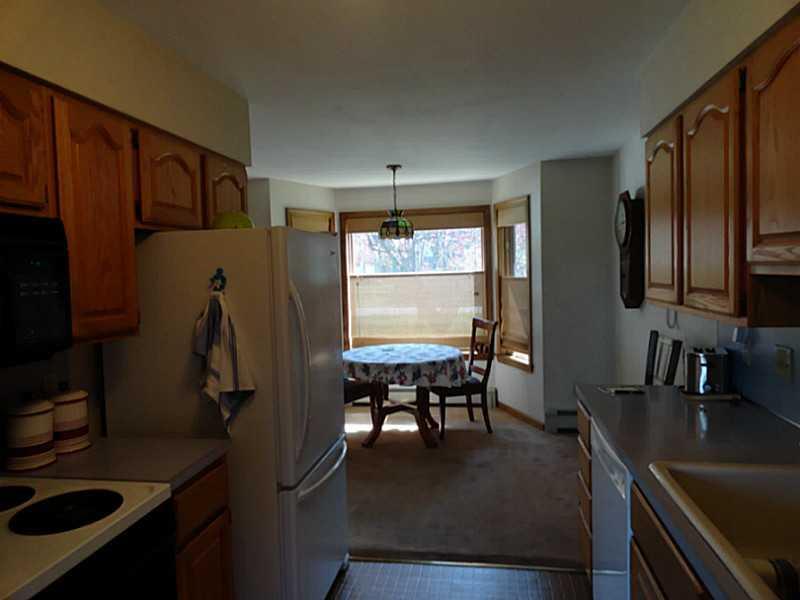 50 Hillview Road Gorham, ME 04038 - Photo 6 of 17 Kitchen.