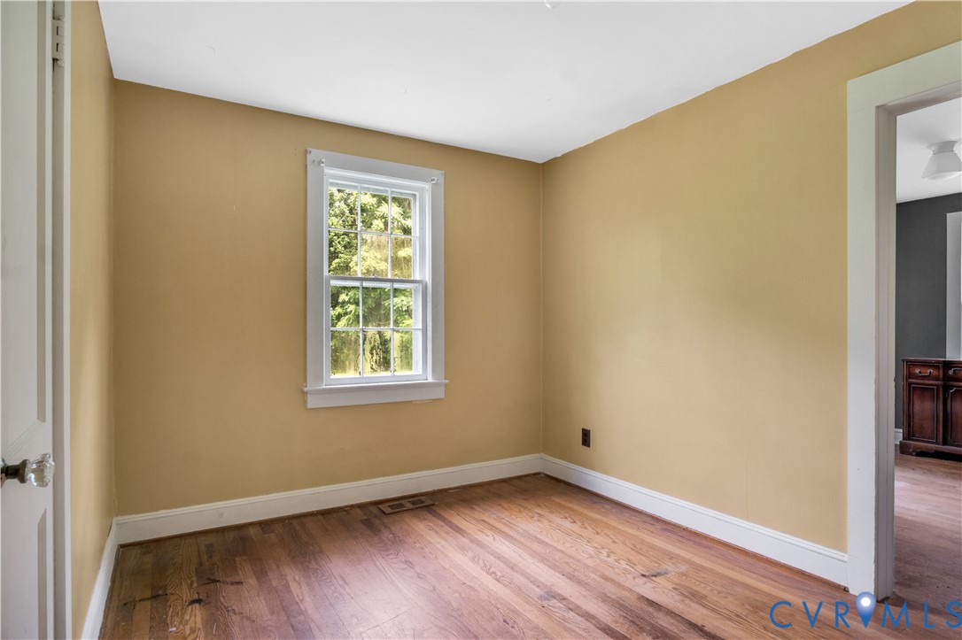 5711 Middle Road Prince George, VA 23875 - Photo 21 of 32