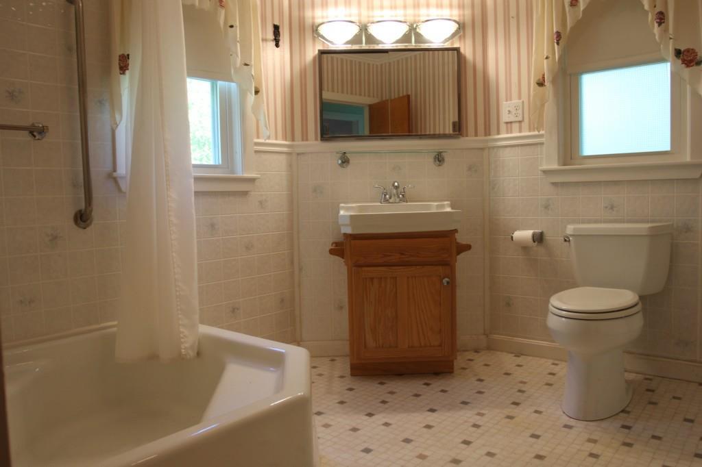 99 Hogan Road Lewiston, ME 04240 - Photo 19 of 24 Photo