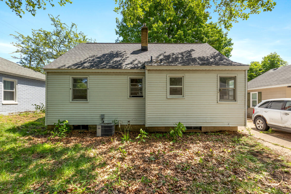 2519 Woodward Avenue Southwest Wyoming, MI 49509 - Photo 21 of 24 2519-Woodward_018