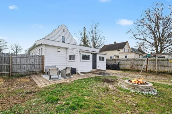 $194,900 | 1009 South 26th Street, South Bend, IN 46615