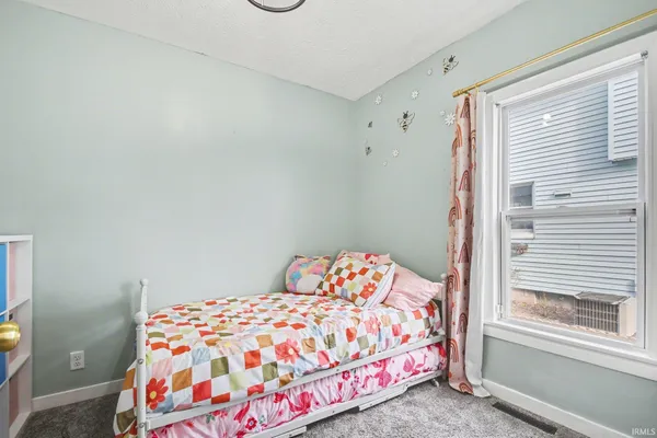 $194,900 | 1009 South 26th Street, South Bend, IN 46615