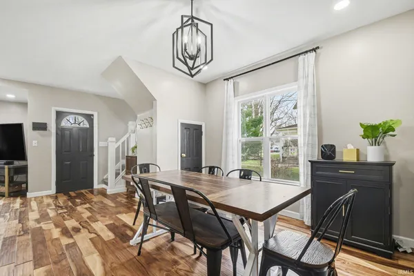 $194,900 | 1009 South 26th Street, South Bend, IN 46615