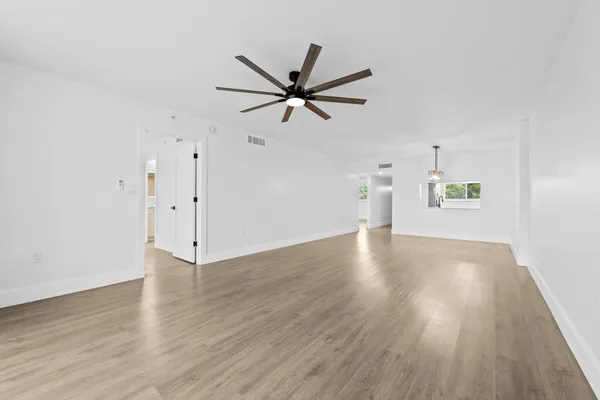$185,000 | 4734 Lucerne Lakes Boulevard East, Unit 303, Lake Worth, FL 33467