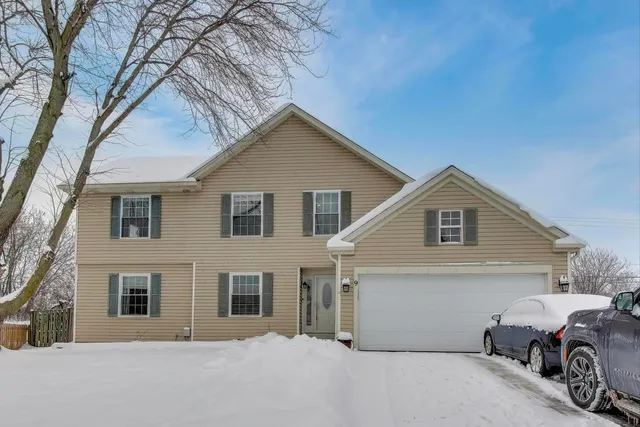 $4,000 | 9 Monroe Court, Streamwood, IL 60107