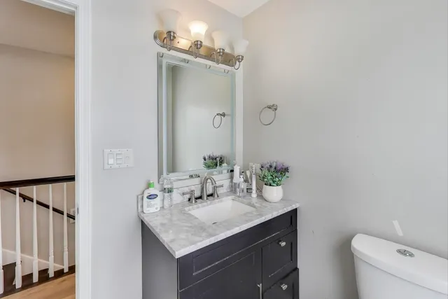 $4,000 | 9 Monroe Court, Streamwood, IL 60107