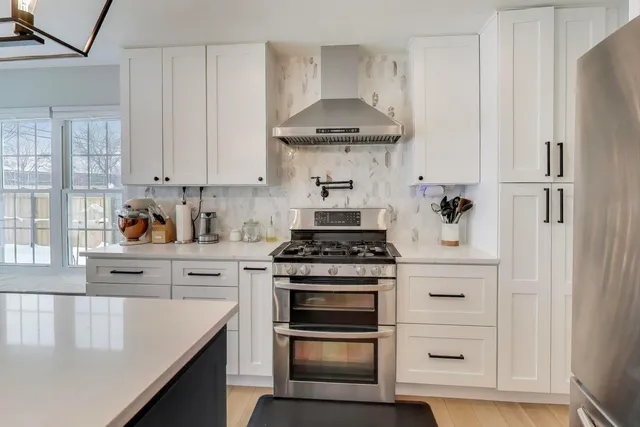 $4,000 | 9 Monroe Court, Streamwood, IL 60107