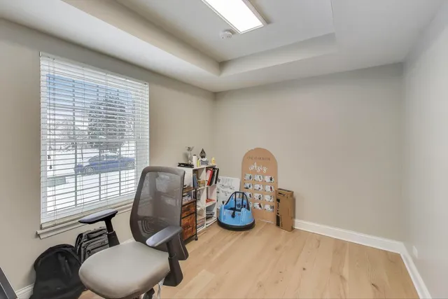 $4,000 | 9 Monroe Court, Streamwood, IL 60107