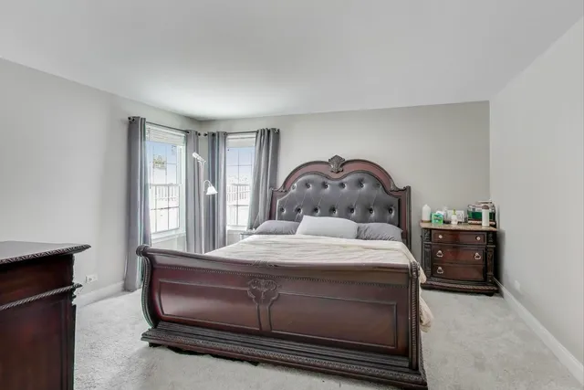 $4,000 | 9 Monroe Court, Streamwood, IL 60107