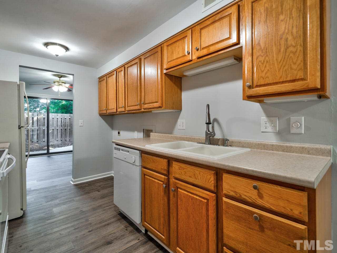 1740 Quail Ridge Road Raleigh, NC 27609 - Photo 8 of 28