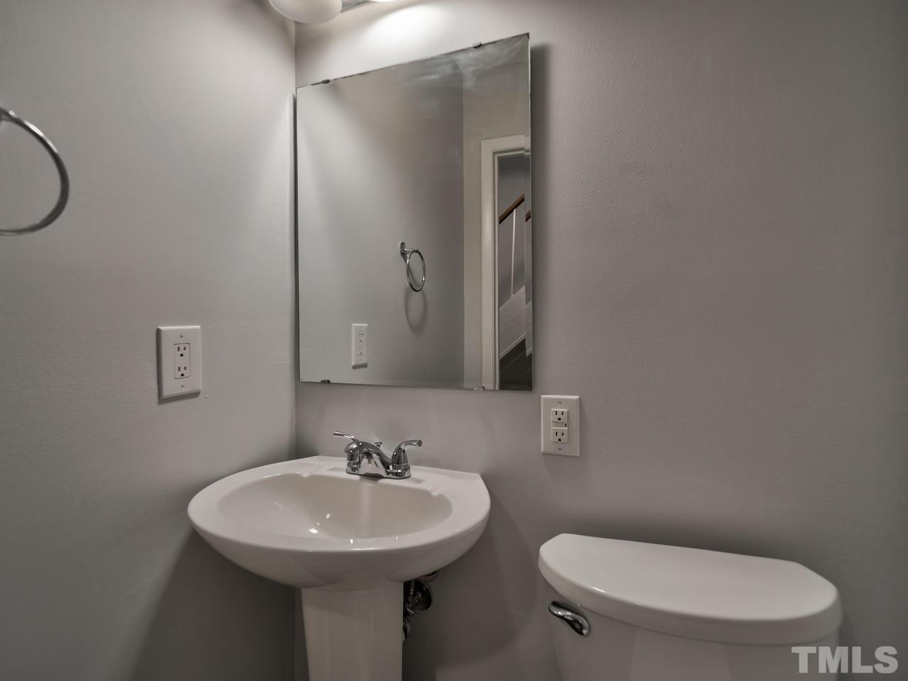 1740 Quail Ridge Road Raleigh, NC 27609 - Photo 10 of 28