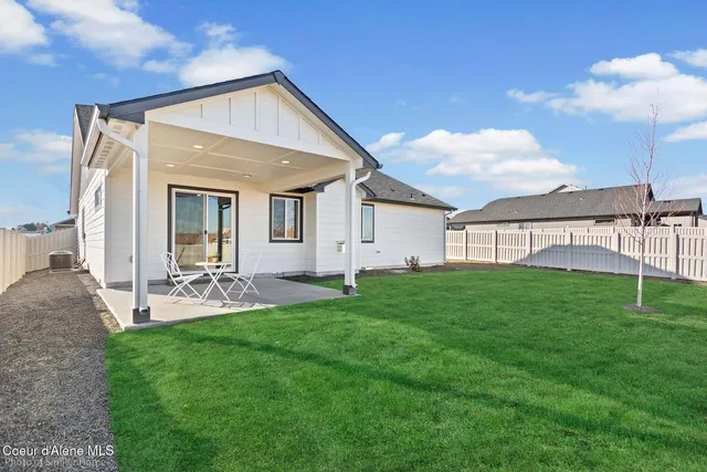 $489,990 | 1570 North Mckelvy Lane, Post Falls, ID 83854