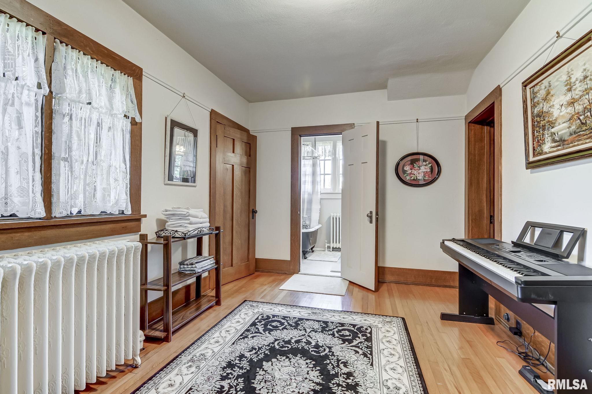 109 West Macon Street Clinton, IL 61727 - Photo 13 of 90