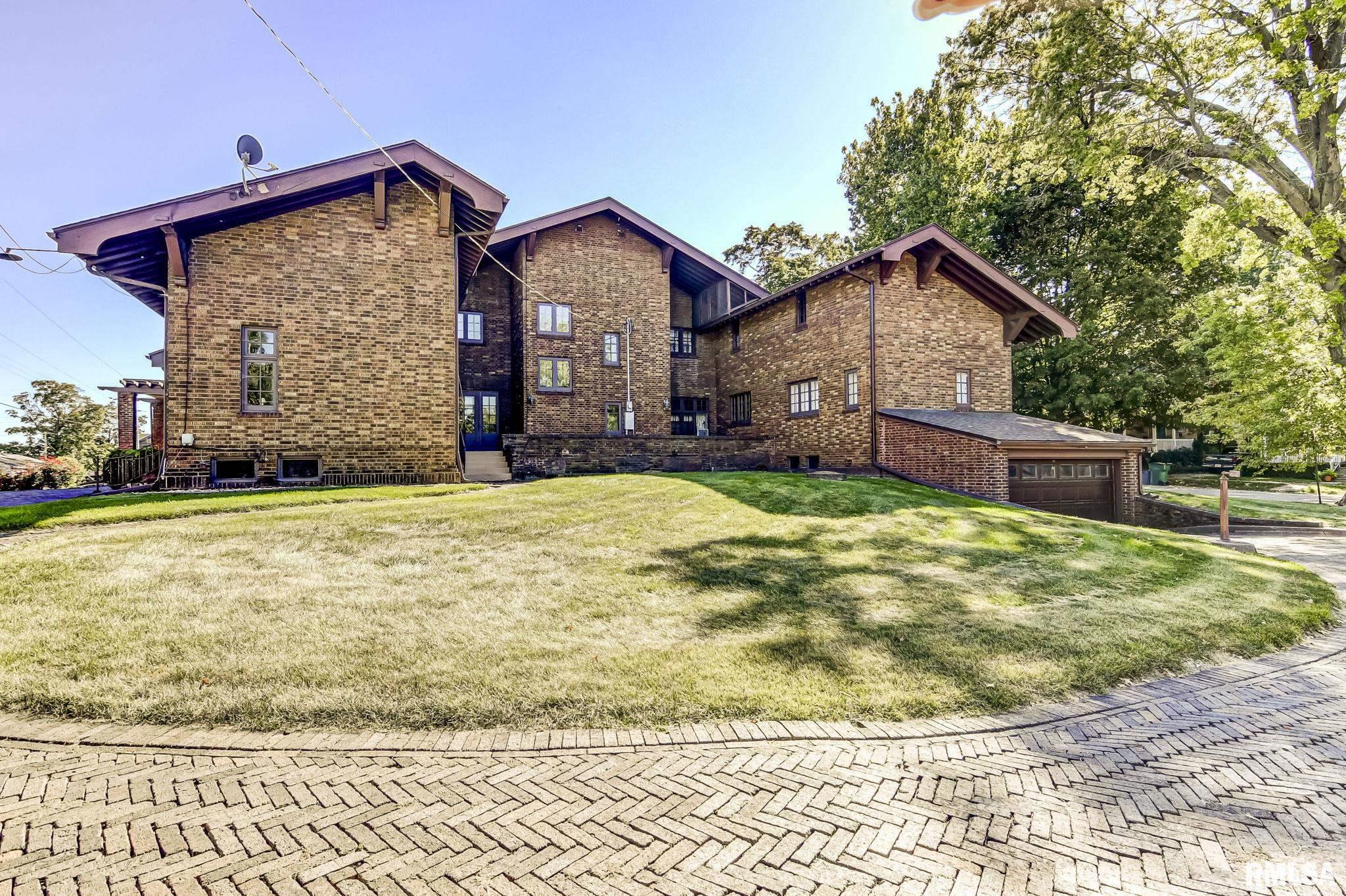 109 West Macon Street Clinton, IL 61727 - Photo 24 of 90