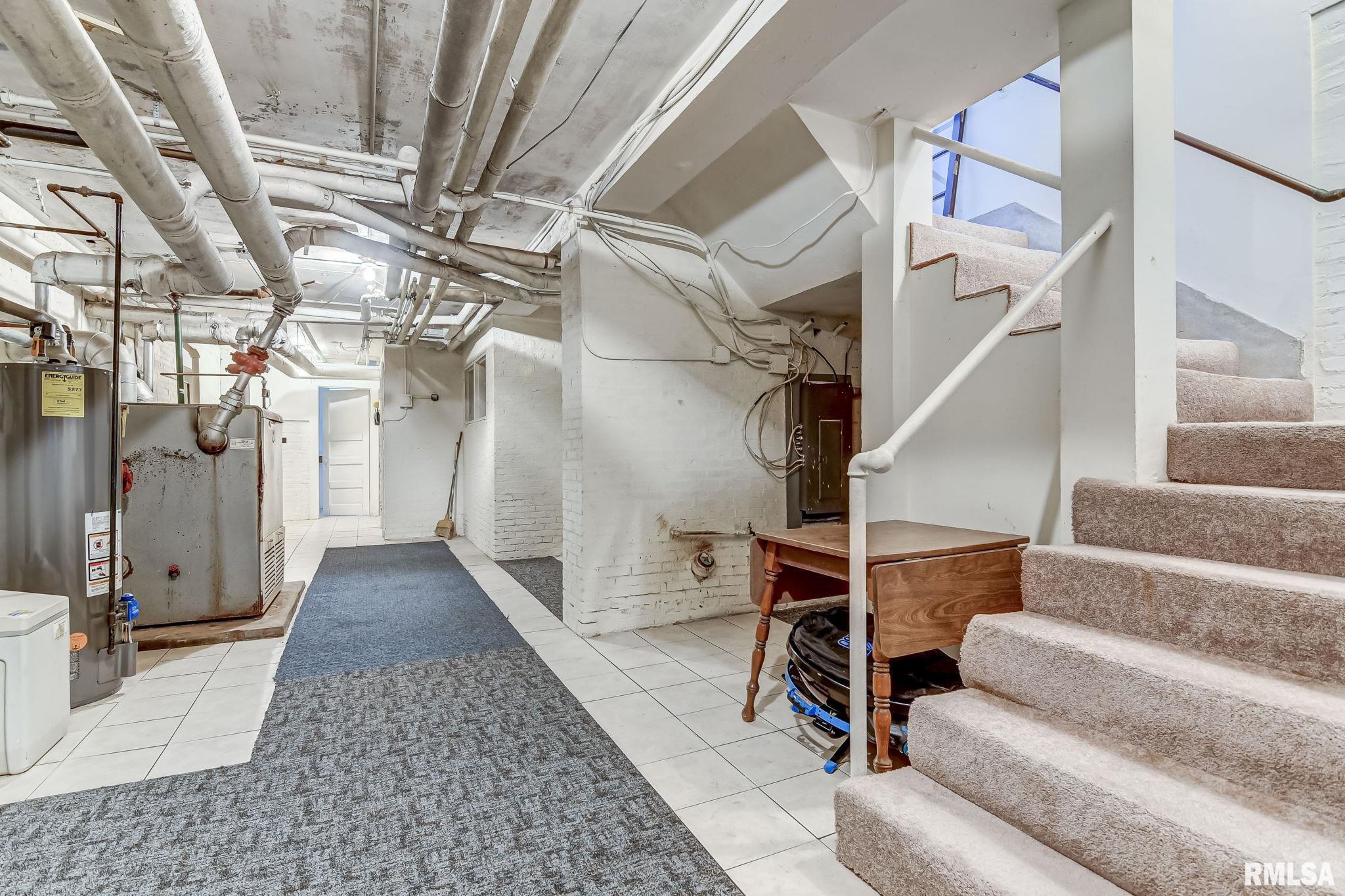 109 West Macon Street Clinton, IL 61727 - Photo 80 of 90