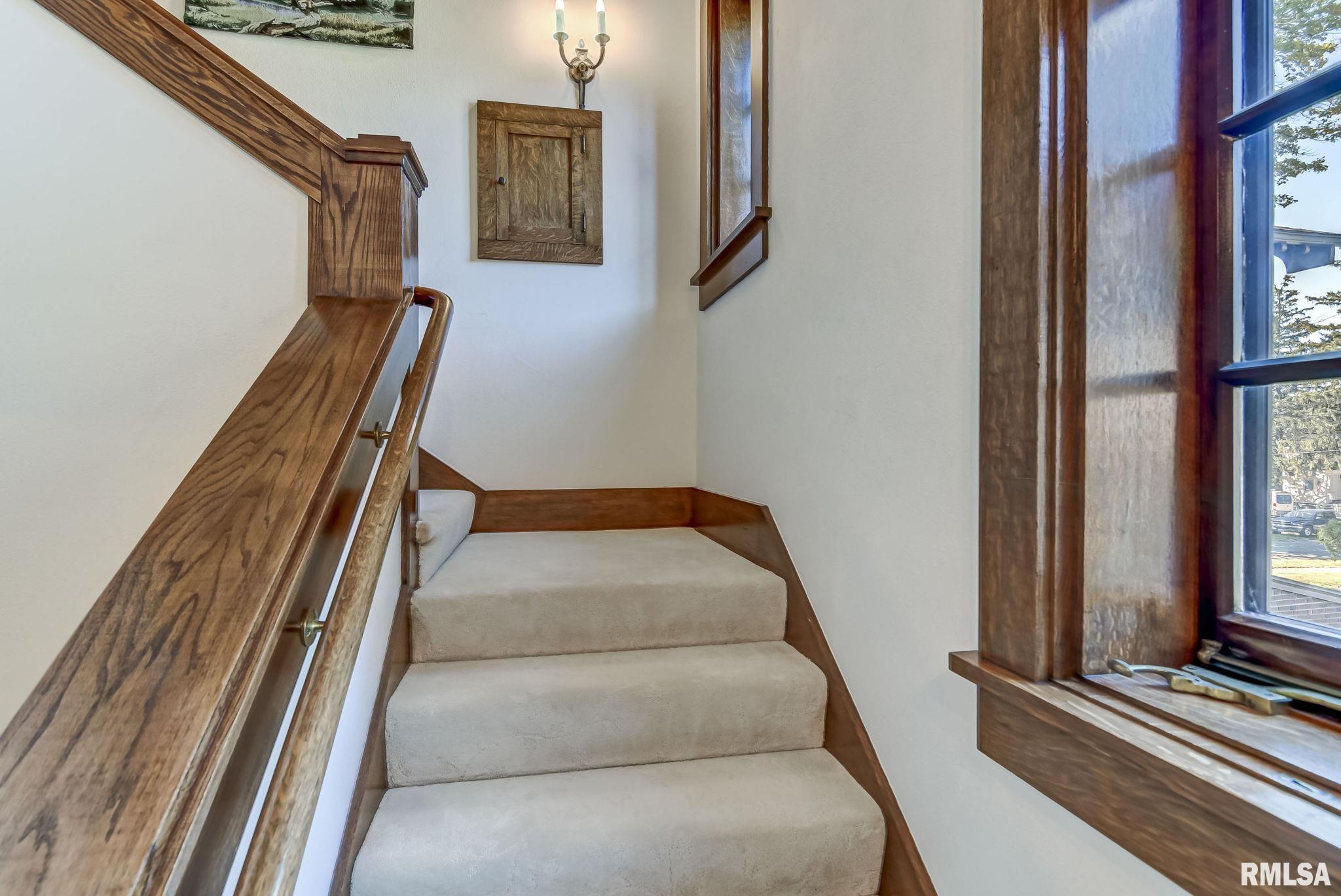 109 West Macon Street Clinton, IL 61727 - Photo 9 of 90