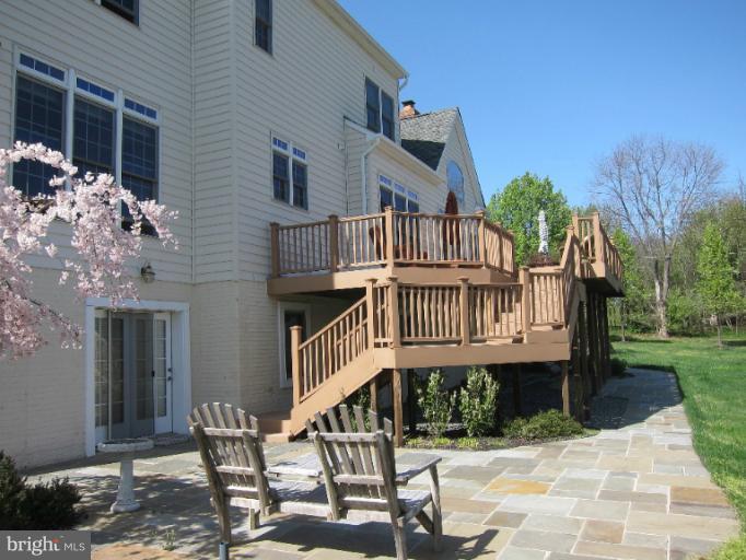 15005 Turkey Foot Road Darnestown, MD 20878 - Photo 11 of 29 Exterior (Rear)