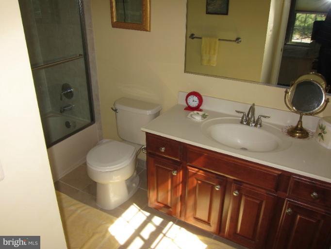 15005 Turkey Foot Road Darnestown, MD 20878 - Photo 20 of 29 Bath