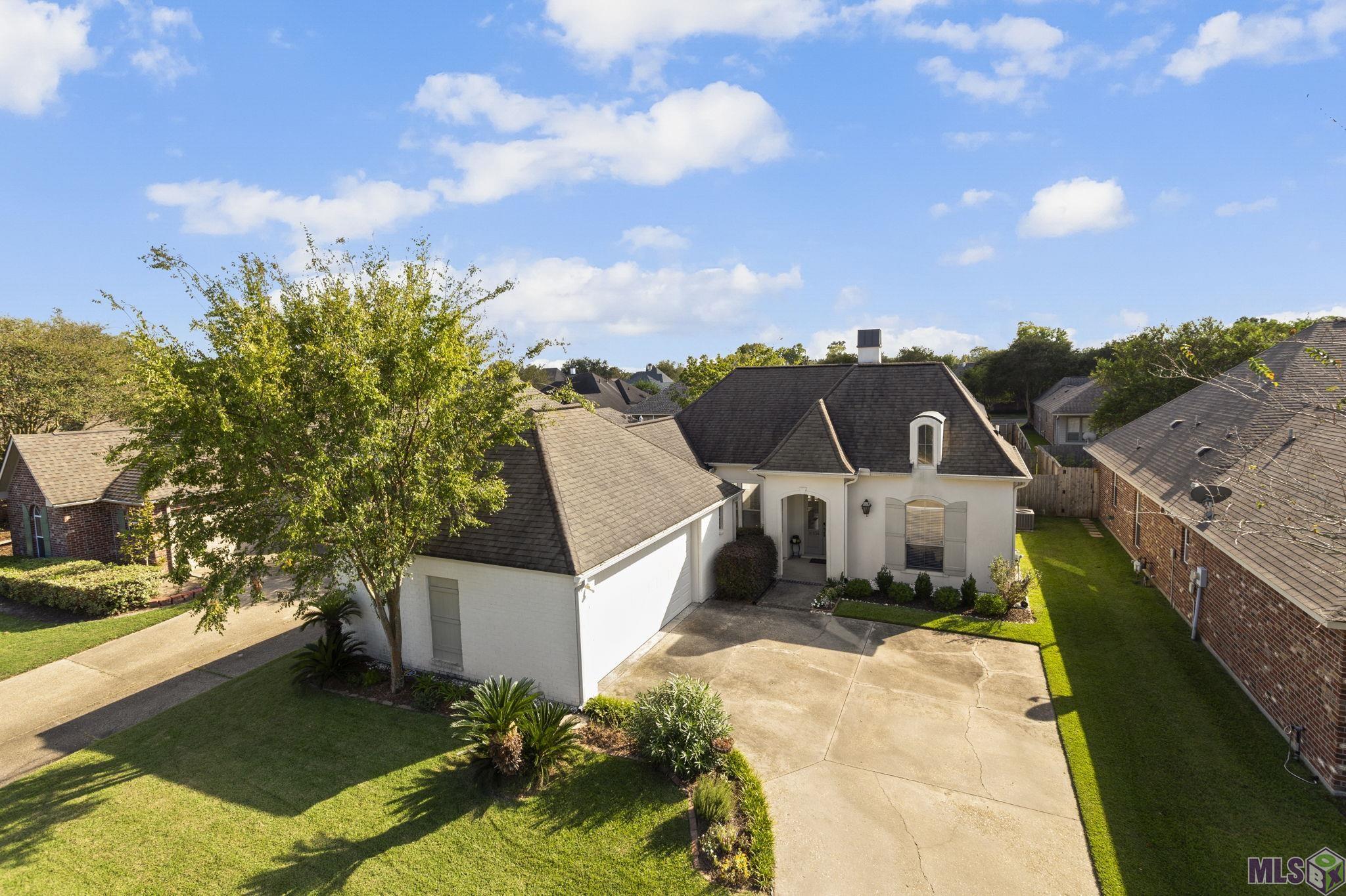 10534 Oak Bend Drive Baton Rouge, LA 70809 - Photo 2 of 21