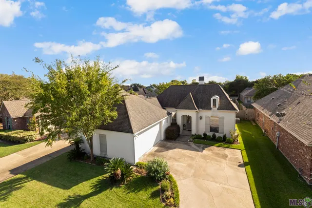 $415,000 | 10534 Oak Bend Drive, Baton Rouge, LA 70809