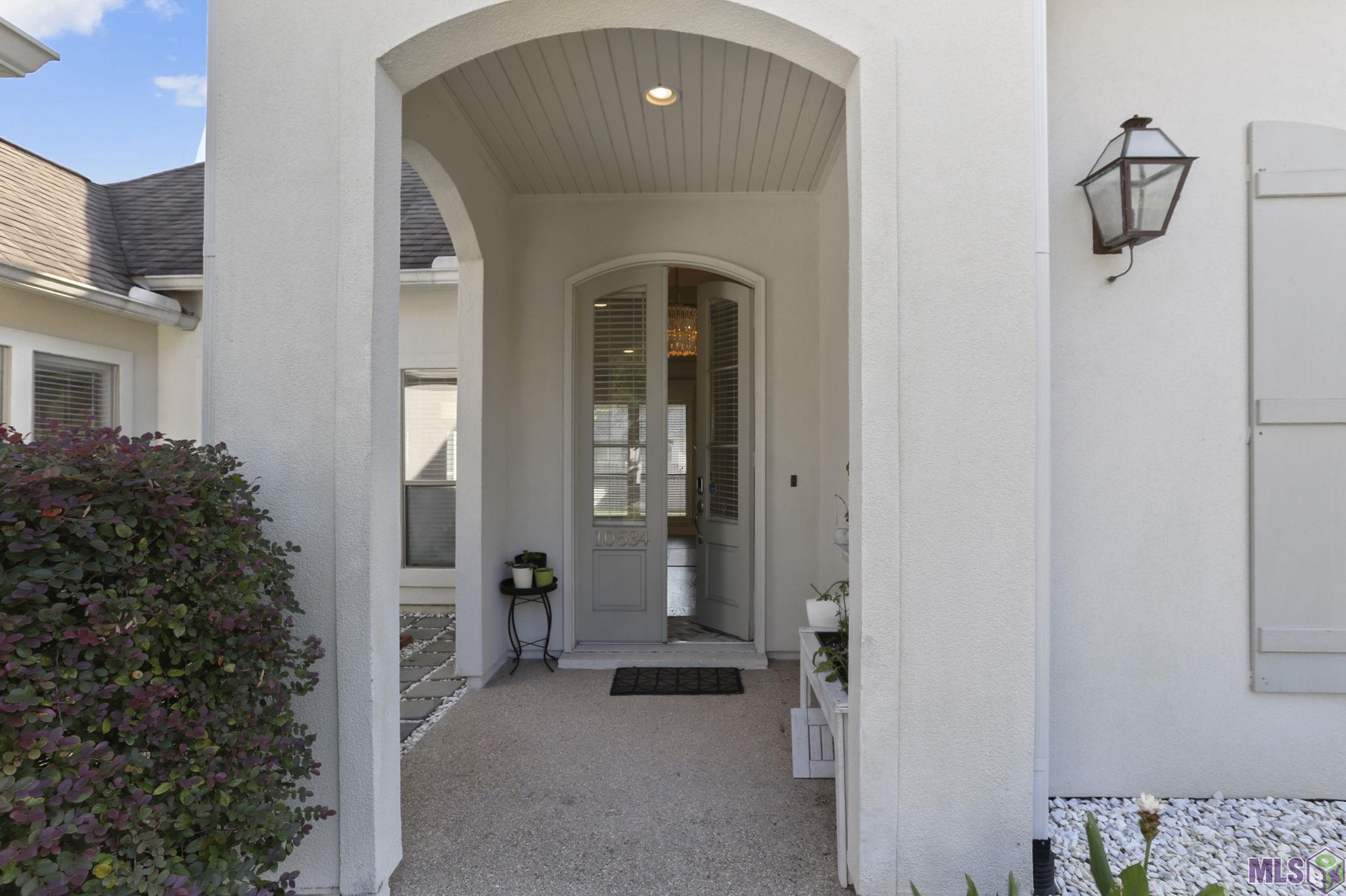 10534 Oak Bend Drive Baton Rouge, LA 70809 - Photo 3 of 21