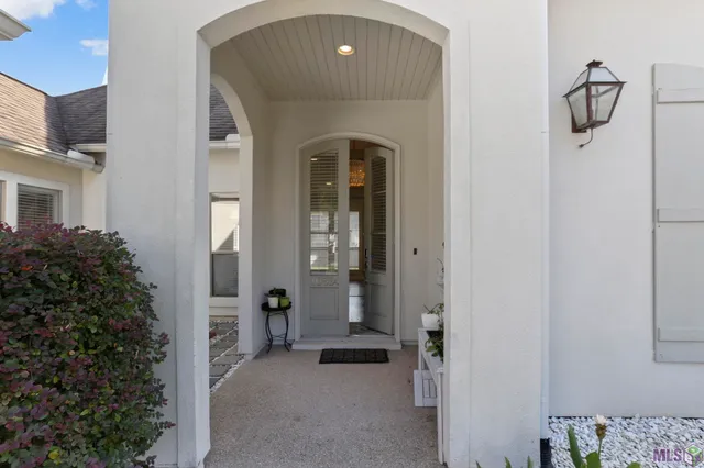 $415,000 | 10534 Oak Bend Drive, Baton Rouge, LA 70809