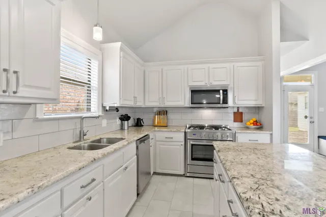 $415,000 | 10534 Oak Bend Drive, Baton Rouge, LA 70809