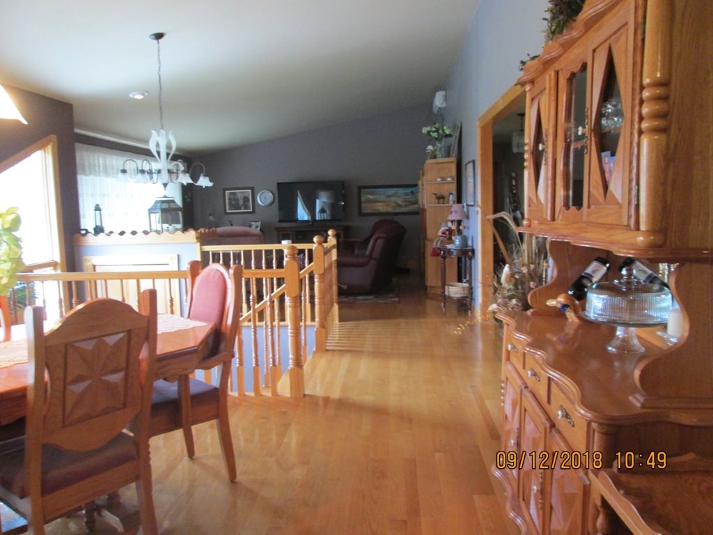 54 Reservoir Road Canaan, VT 05903 - Photo 18 of 38