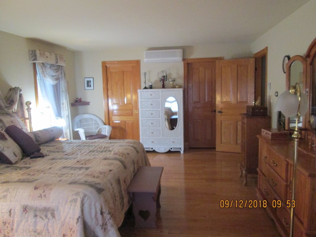 54 Reservoir Road Canaan, VT 05903 - Photo 22 of 38