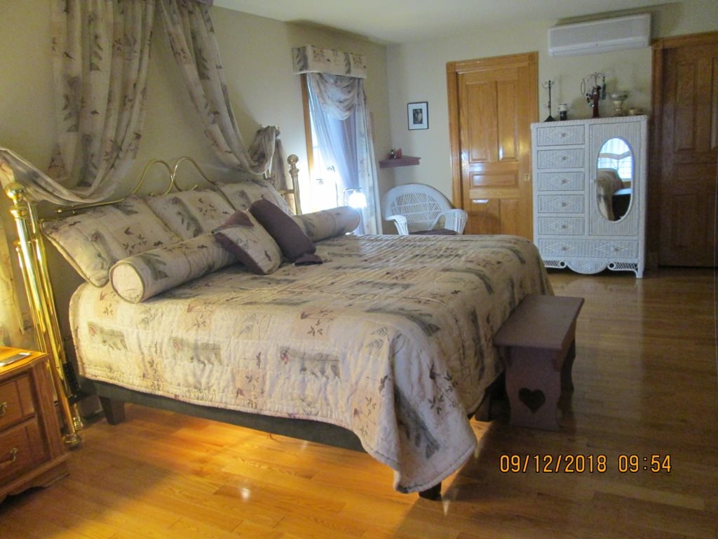 54 Reservoir Road Canaan, VT 05903 - Photo 23 of 38