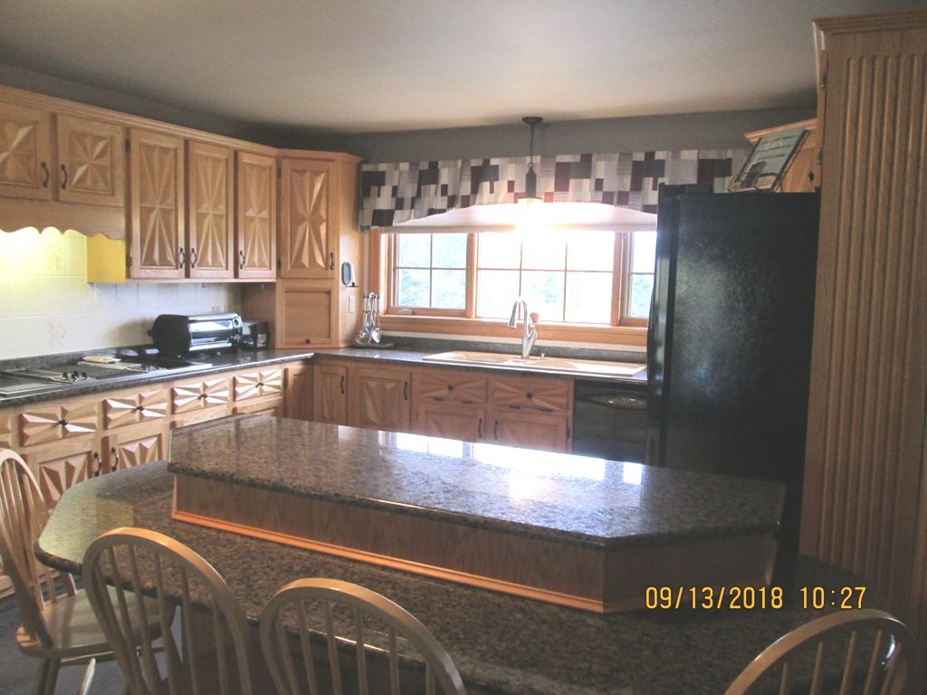 54 Reservoir Road Canaan, VT 05903 - Photo 10 of 38