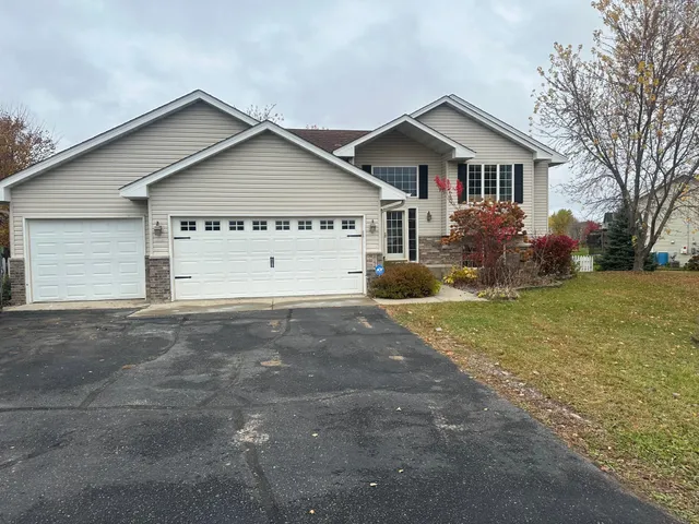 $319,900 | 844 Beech Lane, Annandale, MN 55302