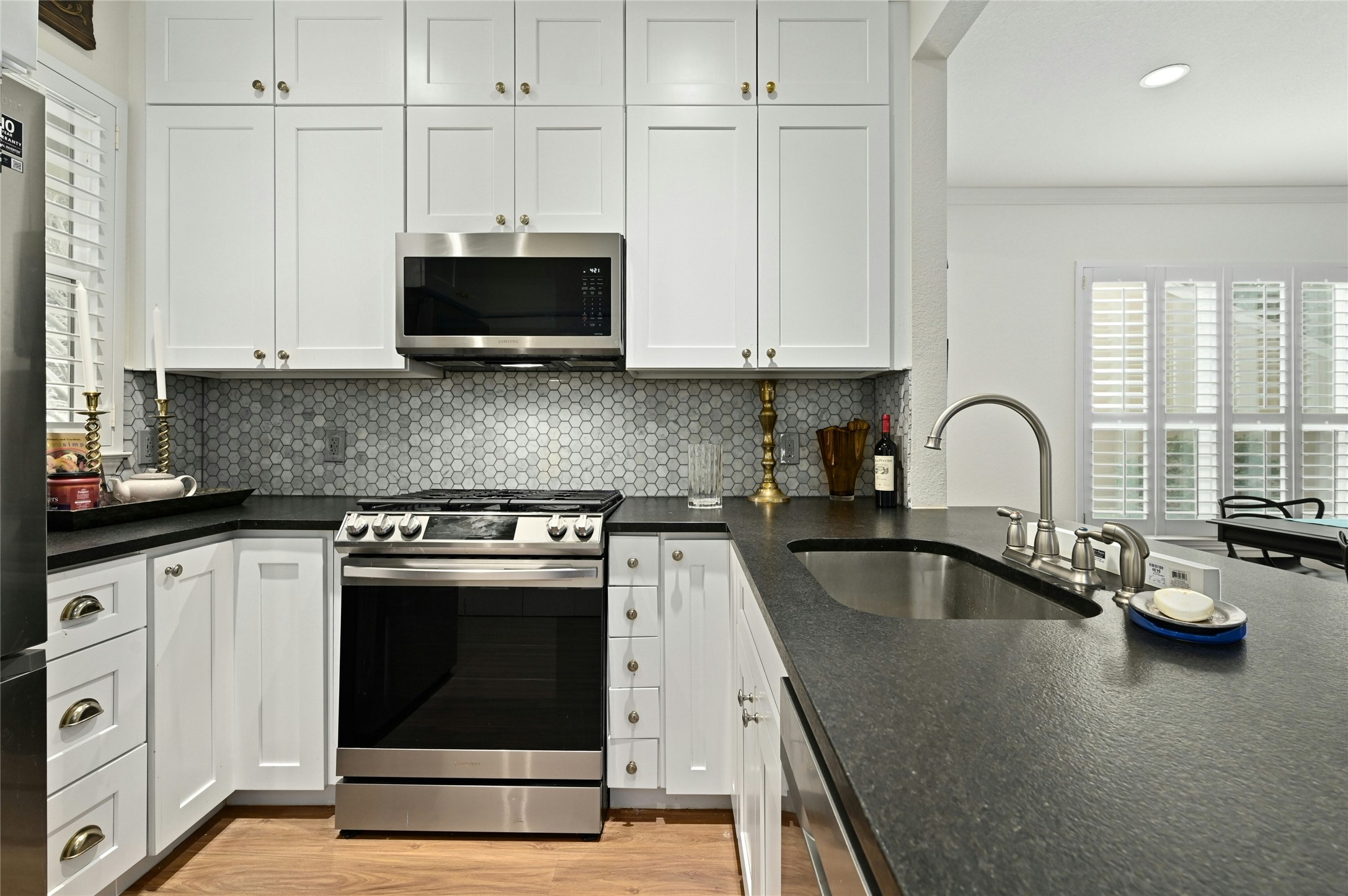 112 Ranier Lane Georgetown, TX 78633 - Photo 14 of 40 Gallery Image 14