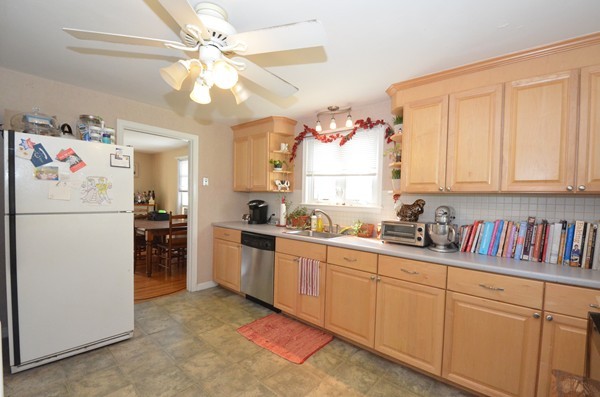 20 Longmeadow Avenue Worcester, MA 01606 - Photo 6 of 20 Gallery Image 6