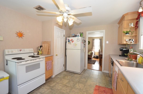 20 Longmeadow Avenue Worcester, MA 01606 - Photo 7 of 20 Gallery Image 7