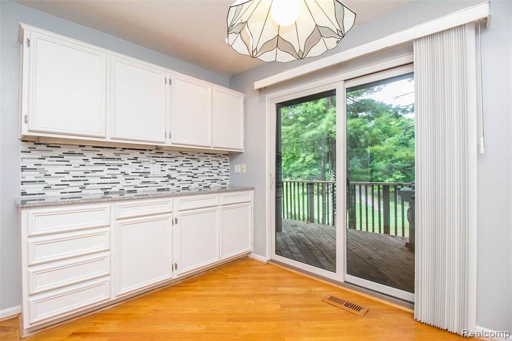 1931 Pine Ridge Lane Bloomfield Hills, MI 48302 - Photo 10 of 47