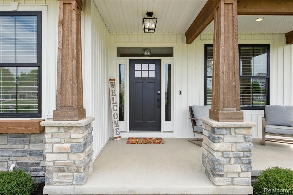 24817 Clark Road New Boston, MI 48164 - Photo 5 of 68