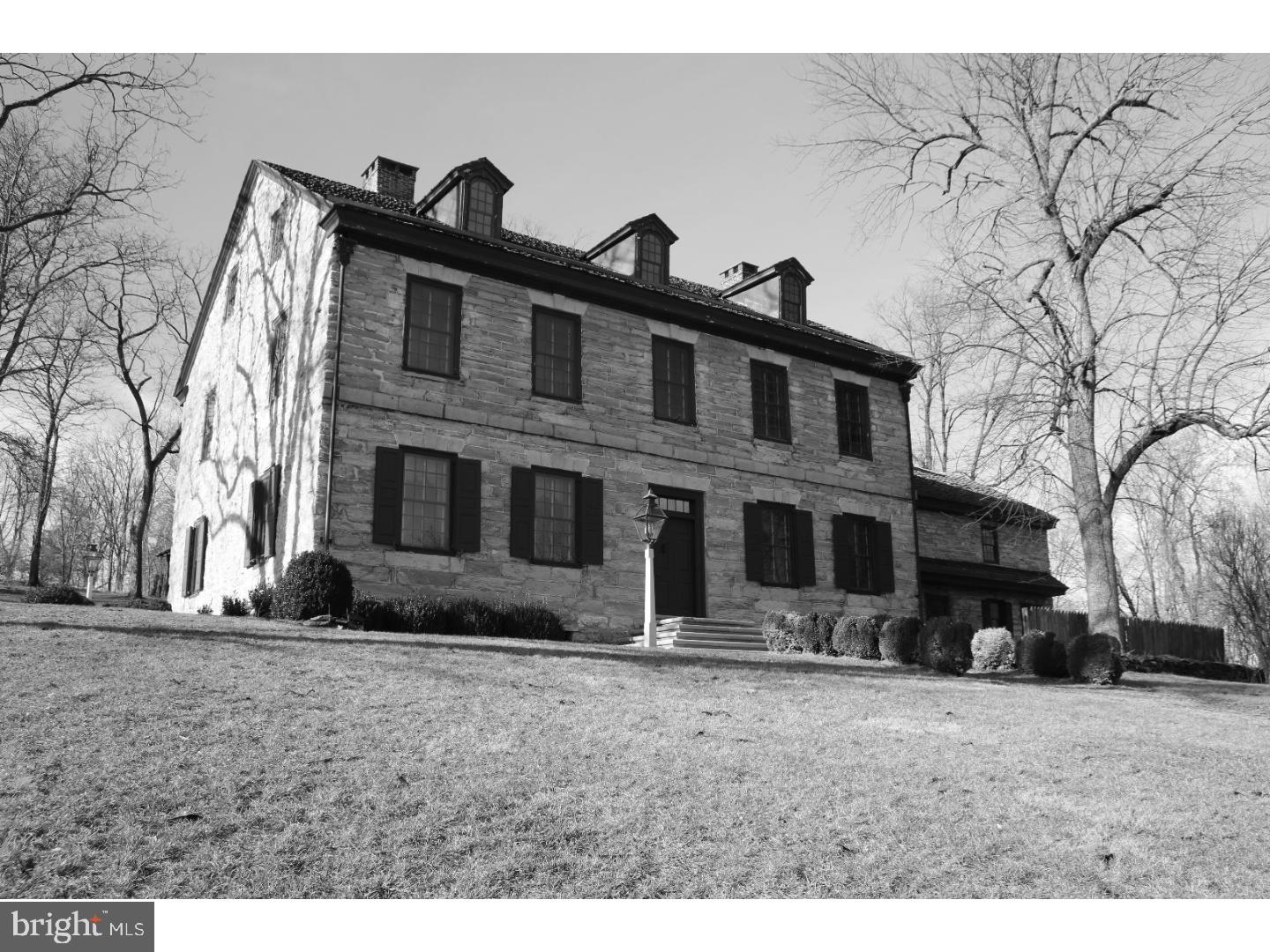 274 Charming Forge Road Womelsdorf, PA 19567 - Photo 3 of 25 Exterior Front