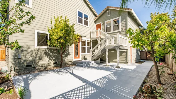$1,050,000 | 1923 Lansdowne Way, Petaluma, CA 94954