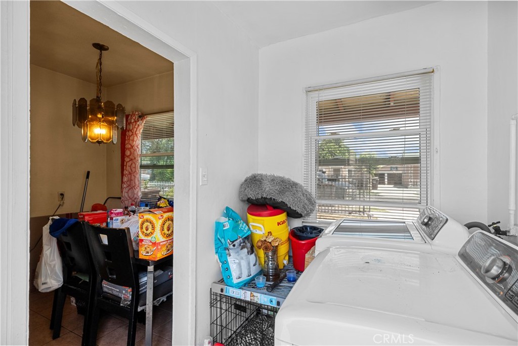 908 West 132nd Street Compton, CA 90222 - Photo 15 of 36 a living room with furniture and flat screen tv