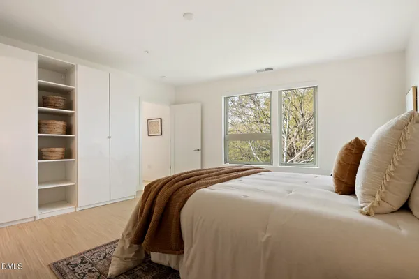 $599,000 | 610 Trent Drive, Unit 504, Durham, NC 27705