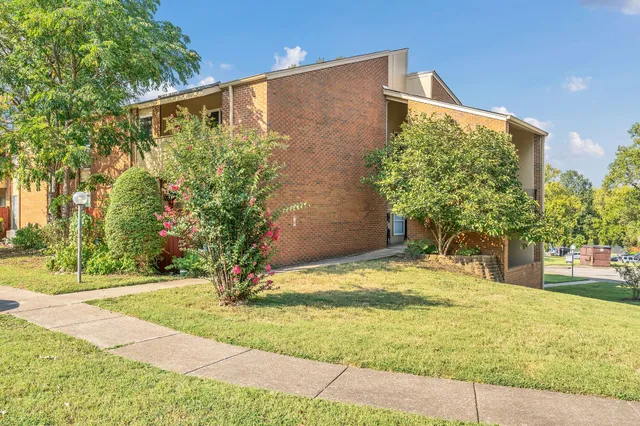 $219,900 | 515 Basswood Avenue, Unit 149, Nashville, TN 37209